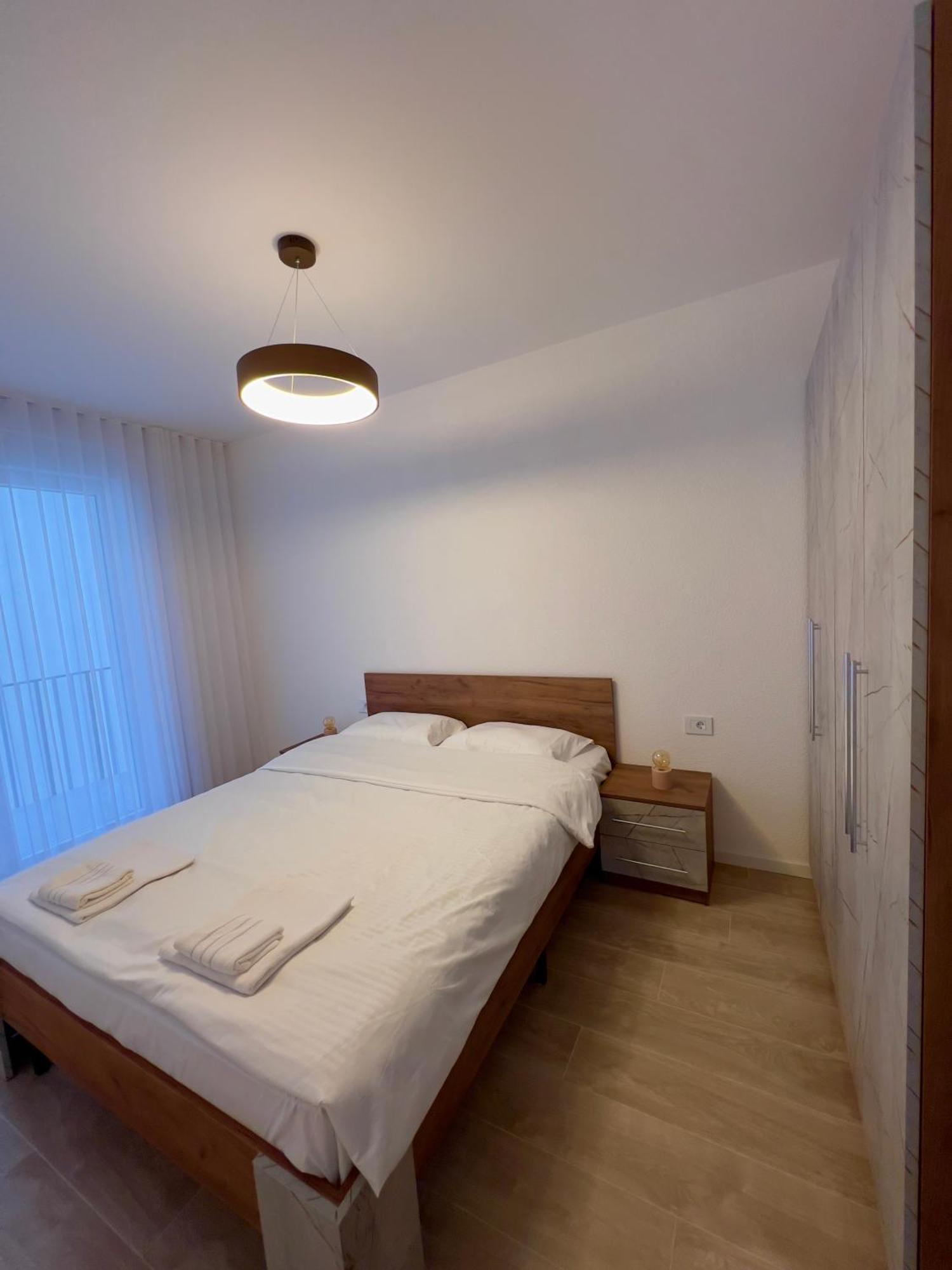 Holiday Apartments Gjakove エクステリア 写真