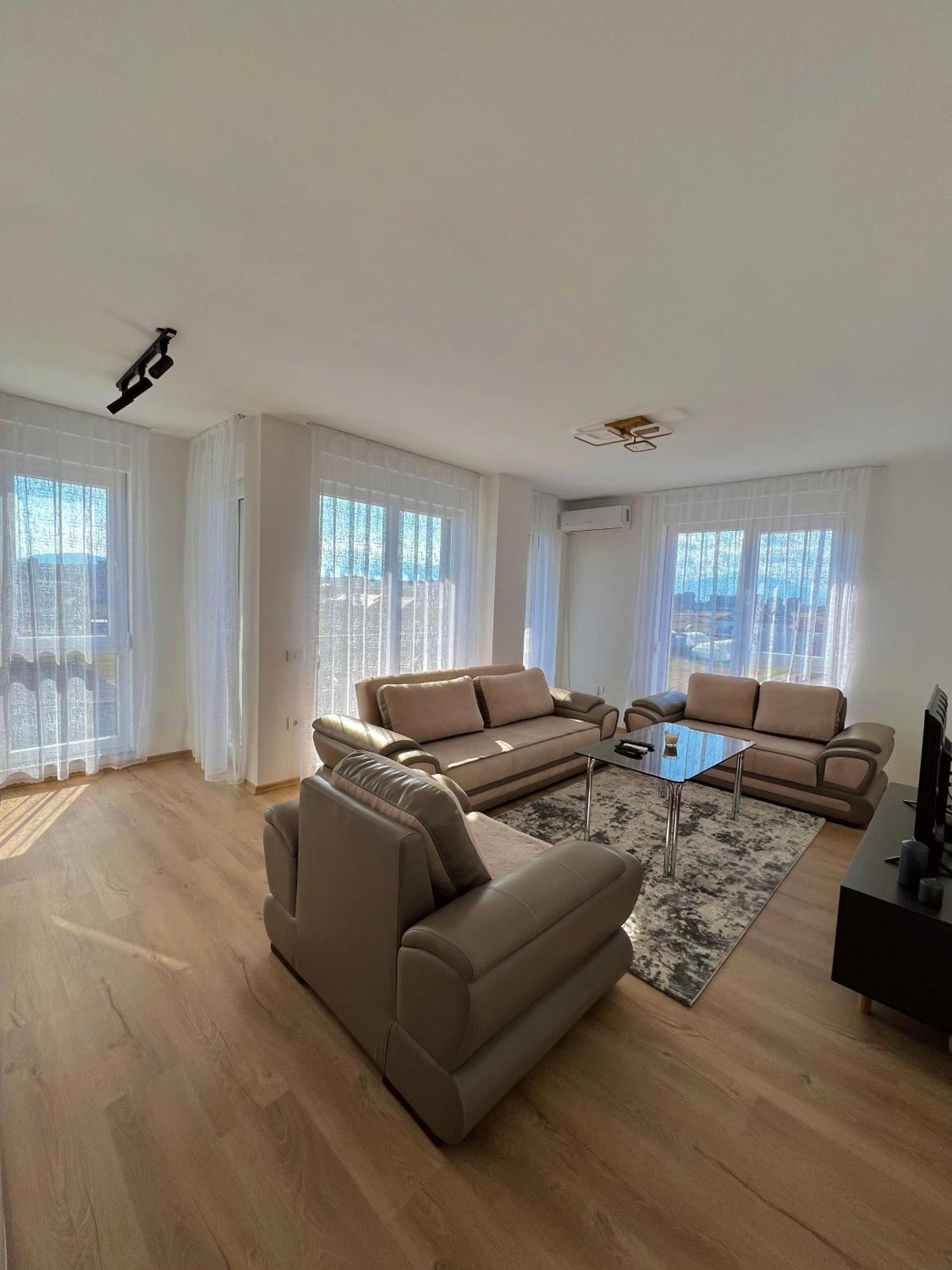Holiday Apartments Gjakove 部屋 写真